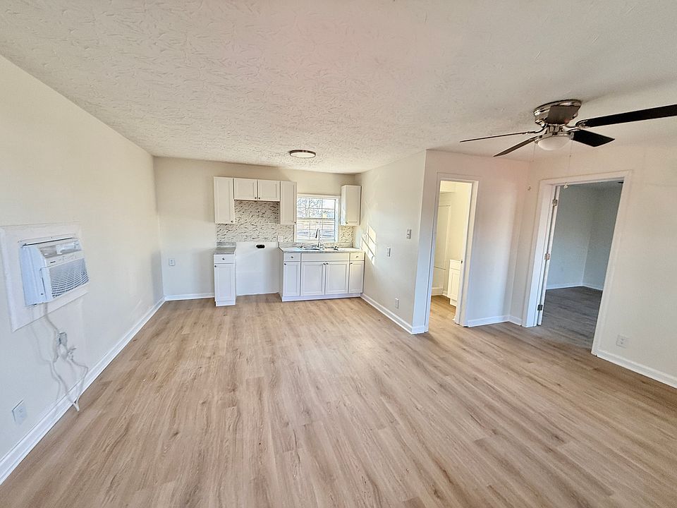 2nd image of 2806 W Meighan Blvd #A