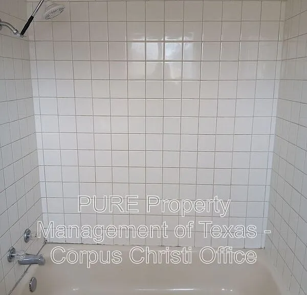 901 Furman Ave #B — Photo 3
