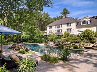 10 Heron Pond Rd, Essex, CT 06426