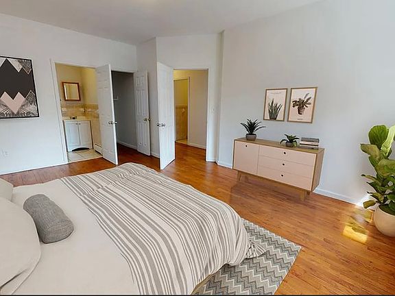 2nd image of 293 Throop Ave #2A