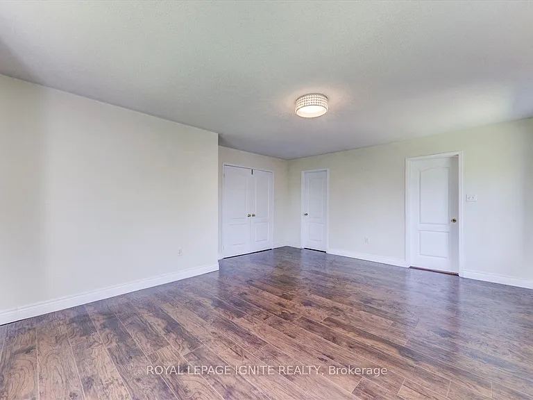 57 Armitage Cres — Photo 26