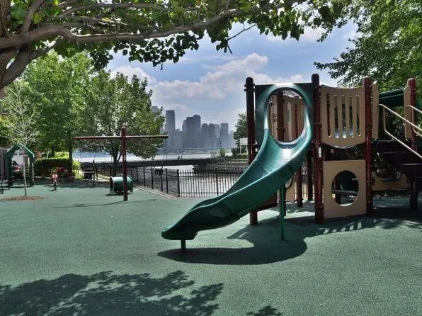 96 Abbie Court image 17 of 23