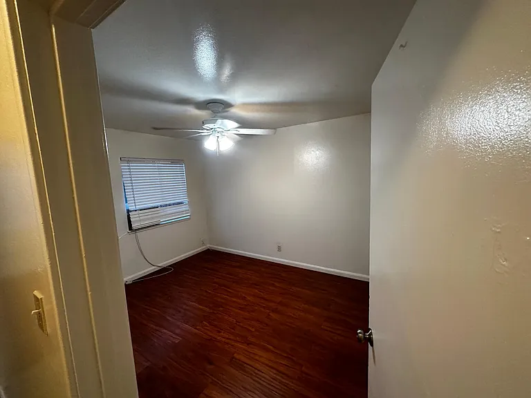 1510 Jefferson St — Photo 4