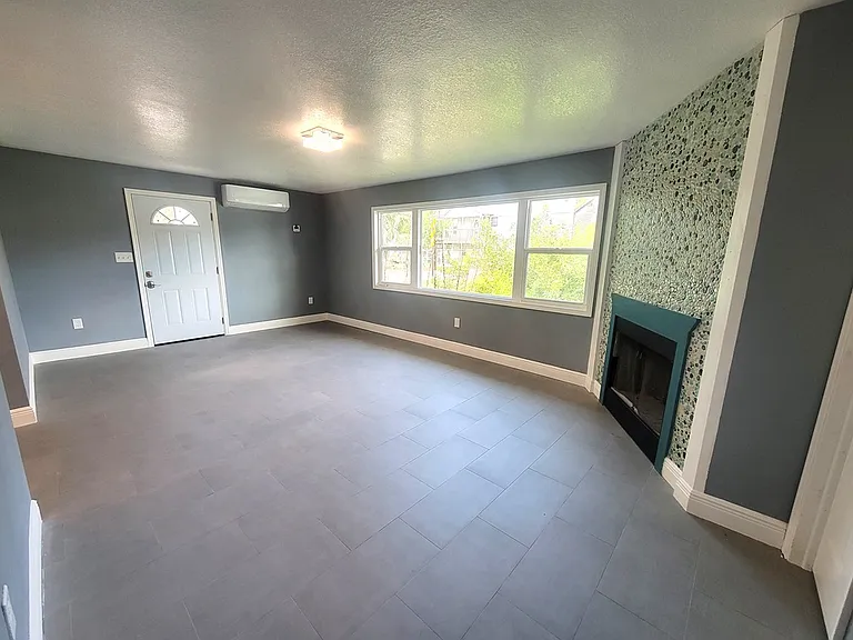 7222 Tropical Dr — Photo 10