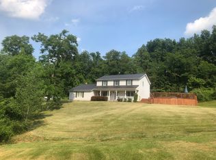 66 Ann St, Evans, WV 25241