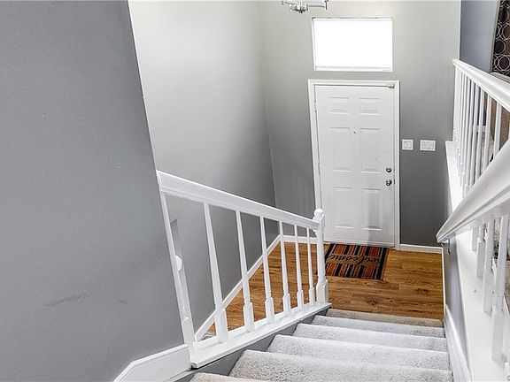2nd image of 2828 Farm Creek Dr
