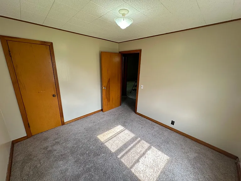732 Elm St — Photo 6