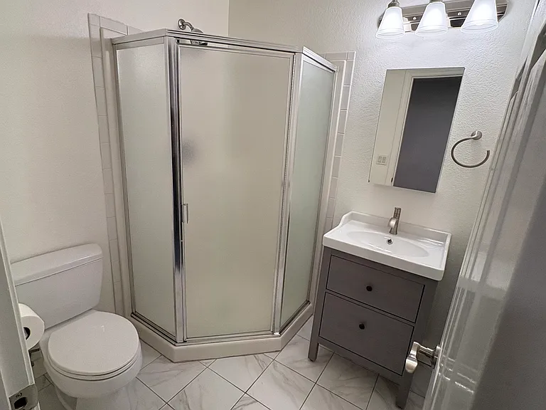 437 Harris Ln #11 — Photo 13