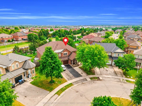 50 Jewel Cres, Brampton, ON L6R 2P5
