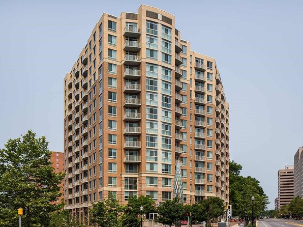 1200 E West Hwy APT 1417