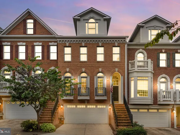 7706 Spoleto Ln #58, McLean, VA 22102