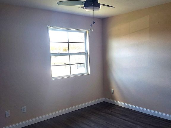 4th image of 88 Westwood Dr #5