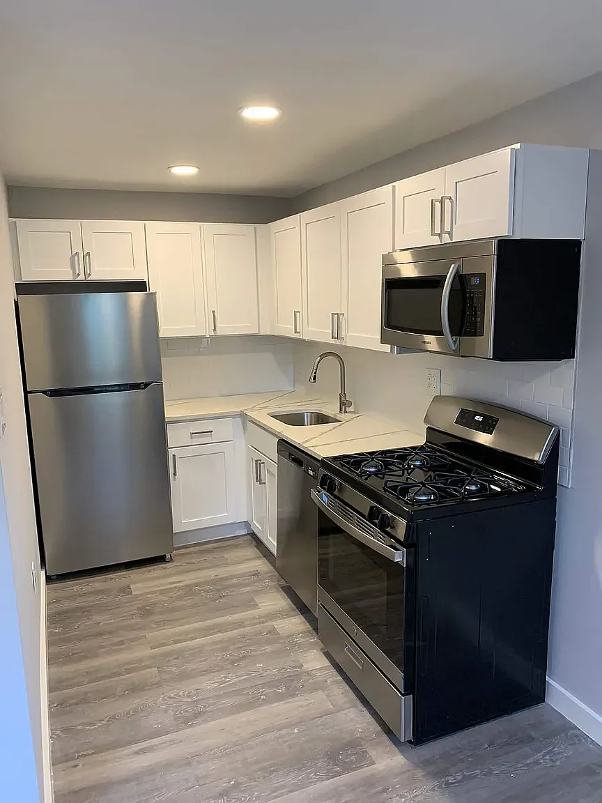 1 bed, 800 sqft, $1,295 — Photo 1