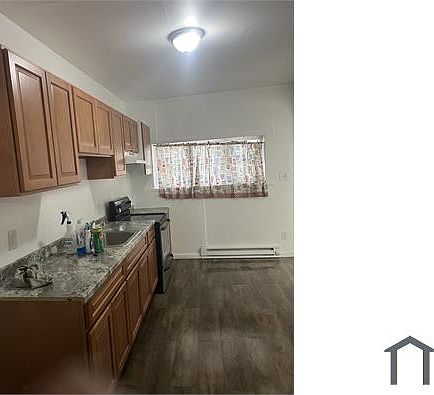 4th image of 419 1/2 N 10th St Floor 1