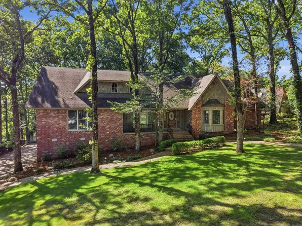 3 Cherry Tree Ct, North Little Rock, AR 72116