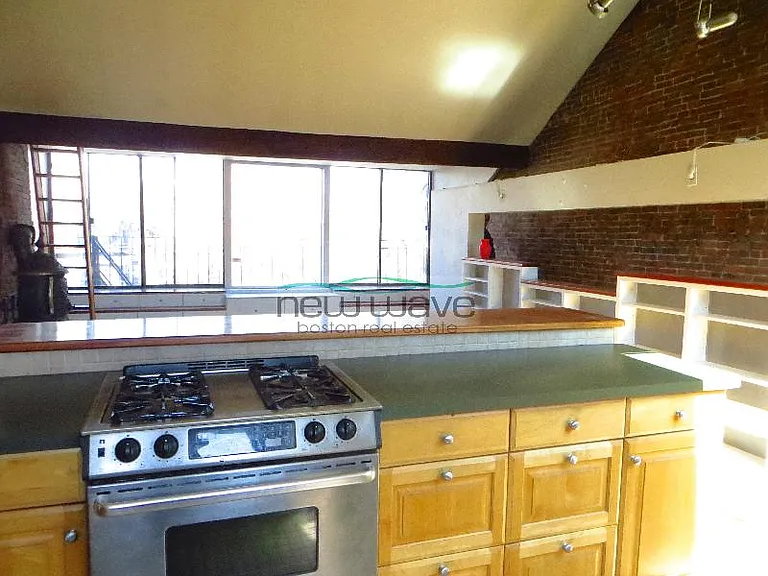 601 Tremont St #4 — Photo 7