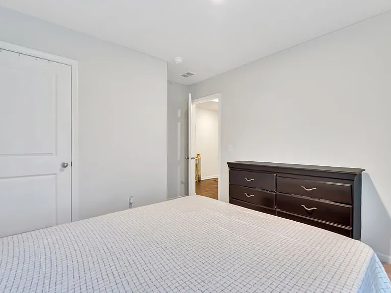 123 Tobago Cir — Photo 32