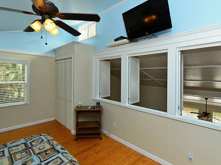 8260 Ibis St — Photo 16