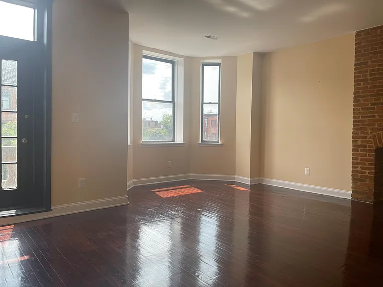 2357 Eutaw Pl #5 — Photo 2