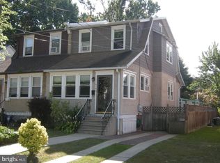 816 Broad St, Collingdale, PA 19023