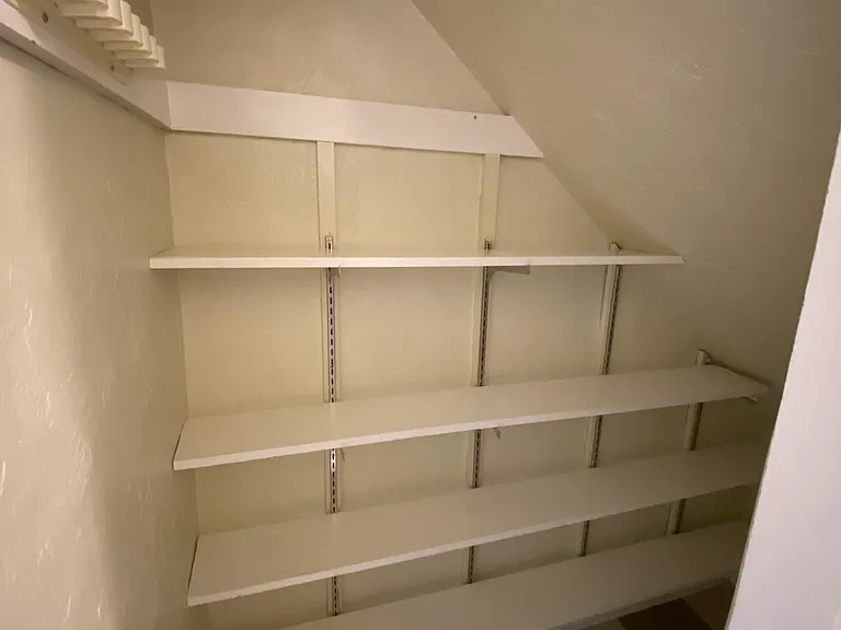 ORIGINAL PANTRY