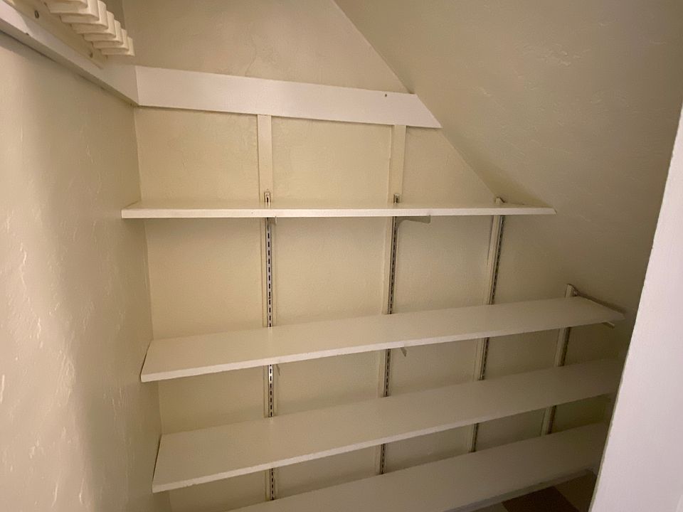 ORIGINAL PANTRY