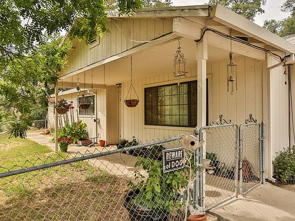 3rd image of 4909 Creekside Dr