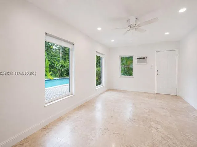 1329 Tyler St — Photo 5
