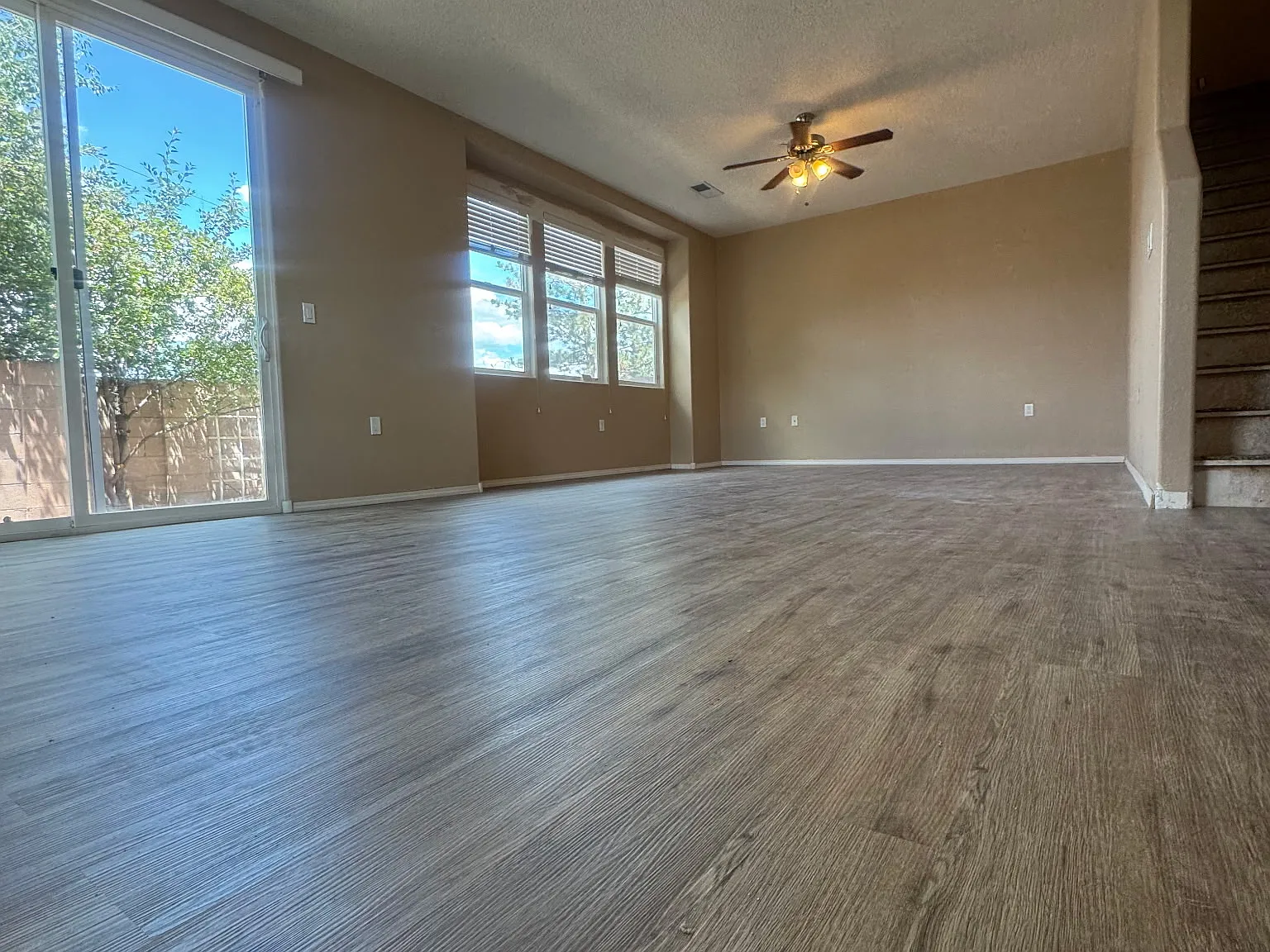 2 bed, 2.5 bath, 1723 sqft, $2,200 — Photo 4