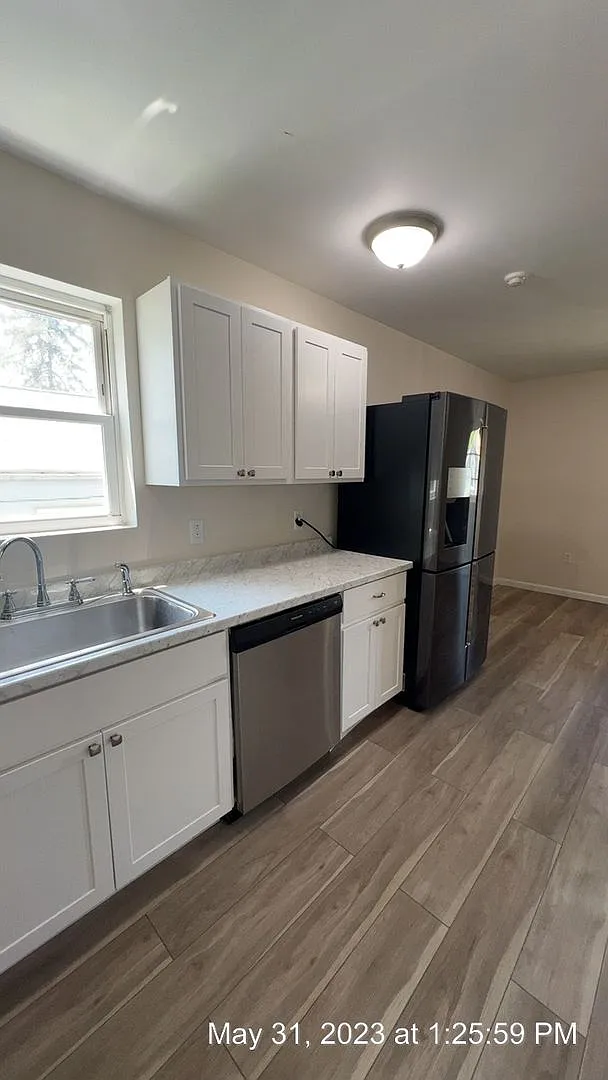 768 Garrison Ave Left — Photo 2