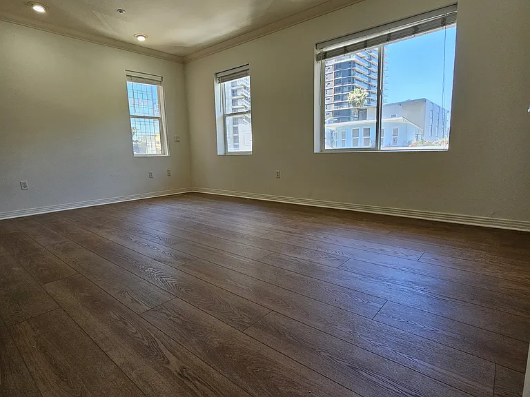 1501 India St #201 — Photo 36