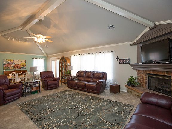 Open living to formal dining