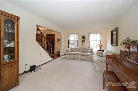 4th image of 1592 Coventry Square Dr