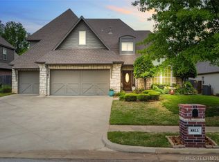 8811 E 110th St, Tulsa, OK 74133