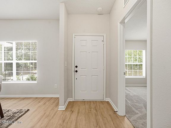 5th image of 4030 HUNTER Circle