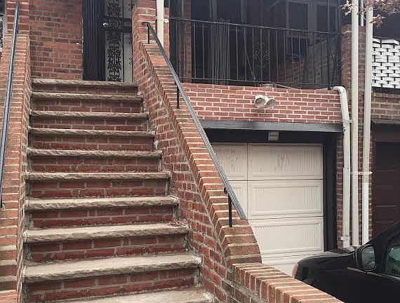 4th image of 3612 36th Ave #2