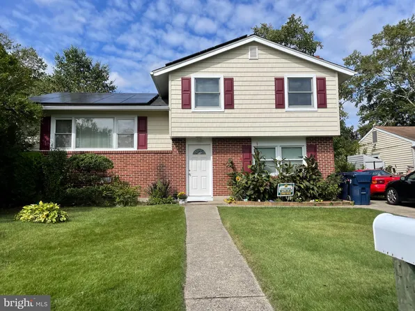 332 Twin Lakes Blvd, Little Egg Harbor, NJ 08087
