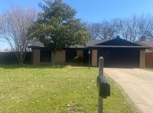 605 Whisper View Cir, Granbury, TX 76049