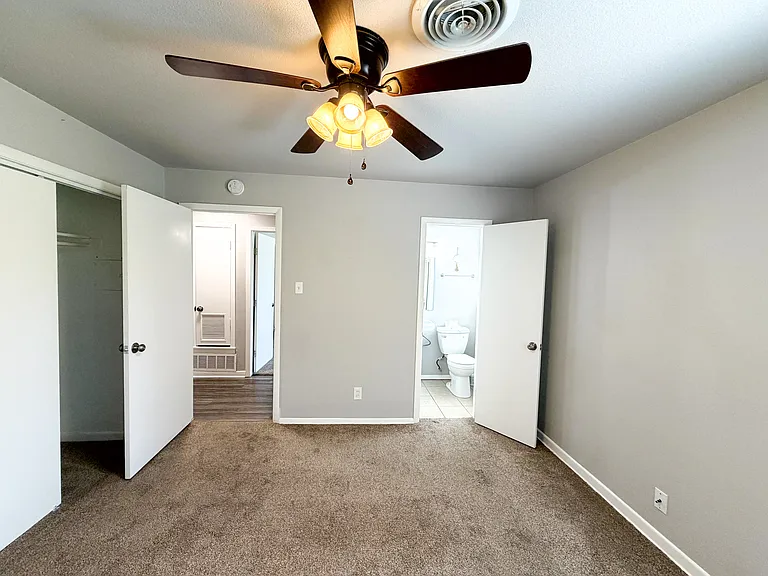 1204 Chippendale Dr — Photo 18