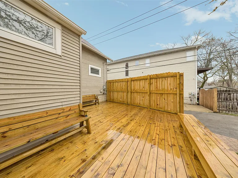 436 Park St — Photo 30