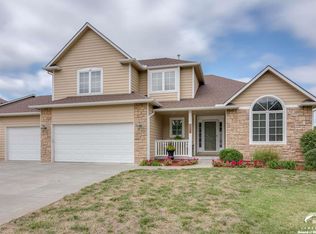 3210 Nottingham Ct, Lawrence, KS 66049
