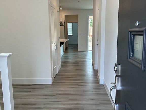 2nd image of 10057 Burke St