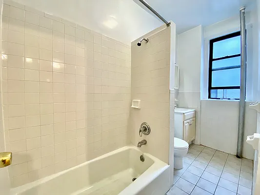 Rented by Corcoran | media 17