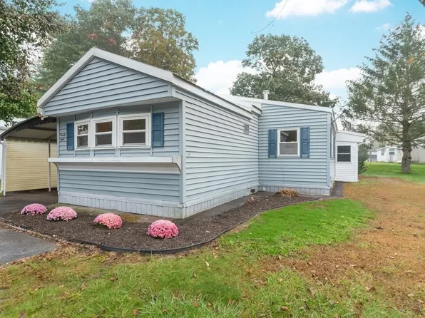 28 Christian Ave, Hudson, MA 01749