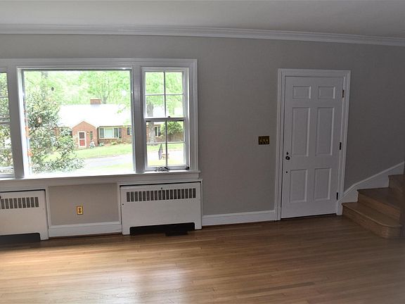 5th image of 1417 Westover Gardens Blvd
