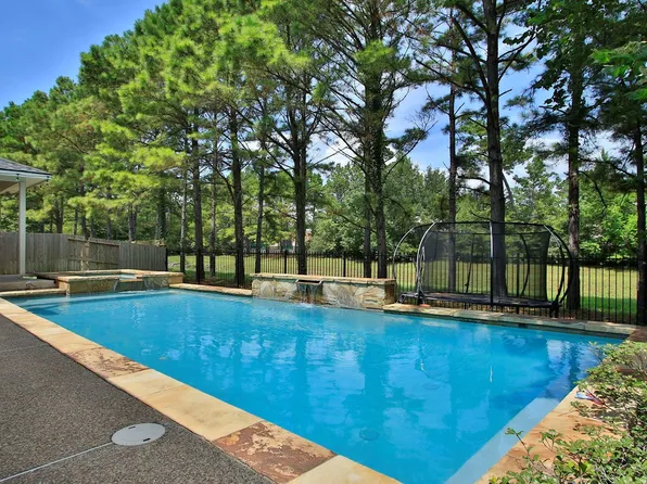 93 N Frontera Cir, The Woodlands, TX 77382