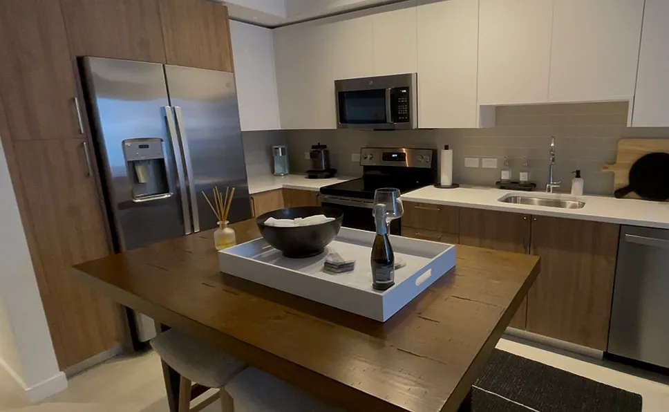 Studio, 1.0 bath, 490 sqft, $1,990 — Photo 2