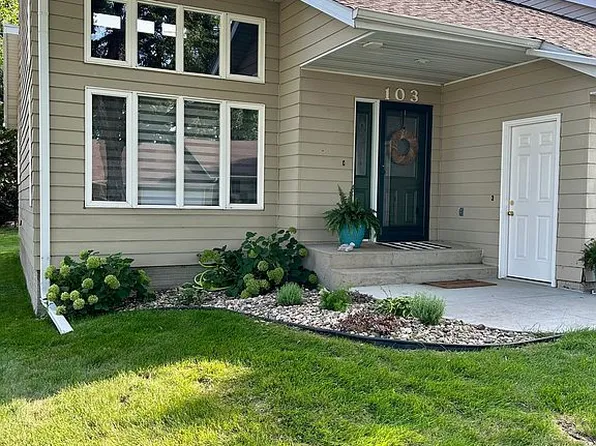 103 Anna St, Yankton, SD 57078