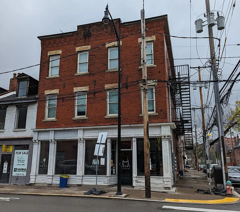 Building Photo 3