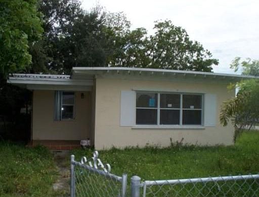 1st image of 11801 NW 5th Ave